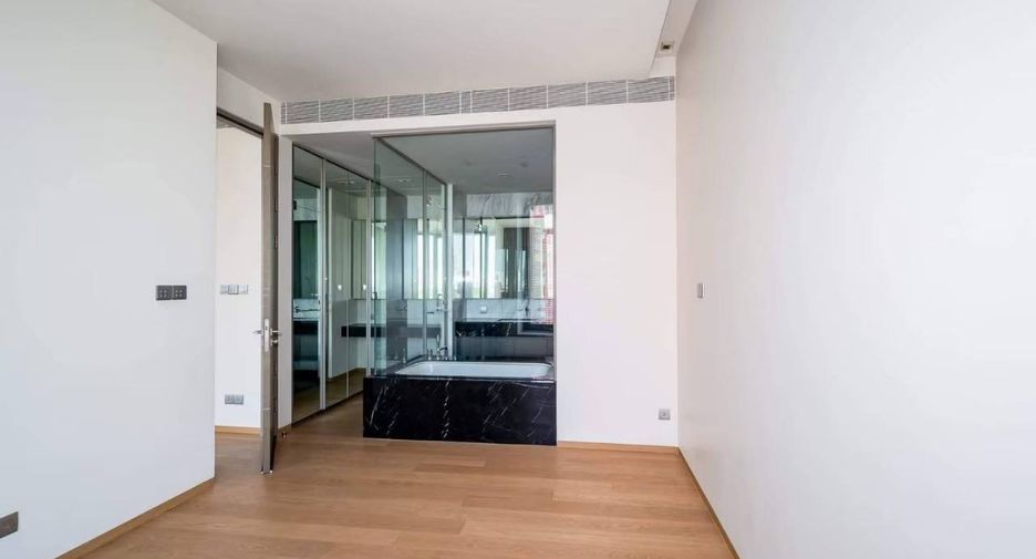 Продажа 1 кровать кондо в Сатхон, Бангкок