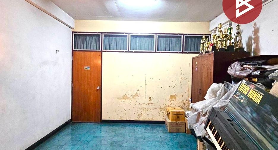 For sale retail Space in Suan Luang, Bangkok