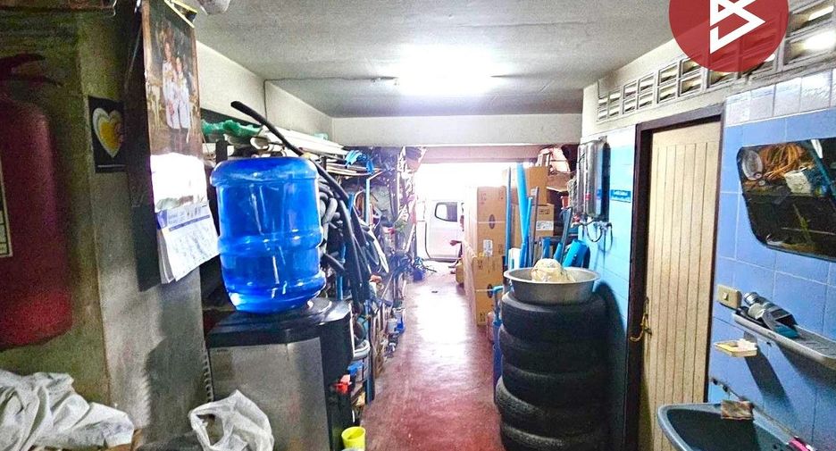 For sale retail Space in Suan Luang, Bangkok