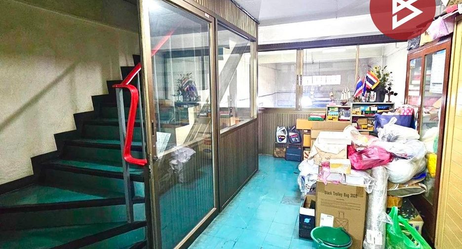 For sale retail Space in Suan Luang, Bangkok