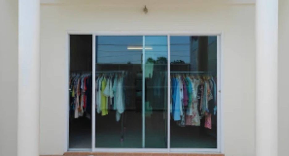 Local comercial en venta de 4 habitaciones en Cha Am, Phetchaburi