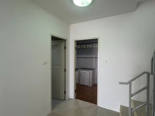 Casa adosada en venta de 2 habitaciones en Mueang Chon Buri, Chonburi