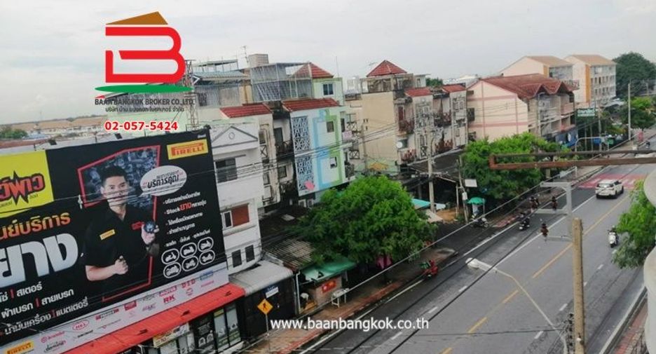 For rent 3 bedrooms retail Space in Sai Mai, Bangkok