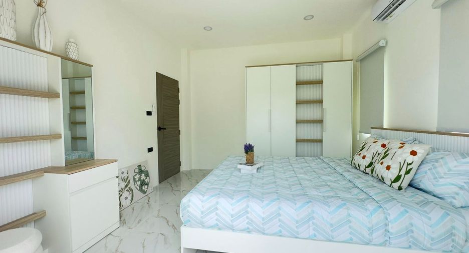 For sale 4 bedrooms house in Bang Lamung, Chonburi