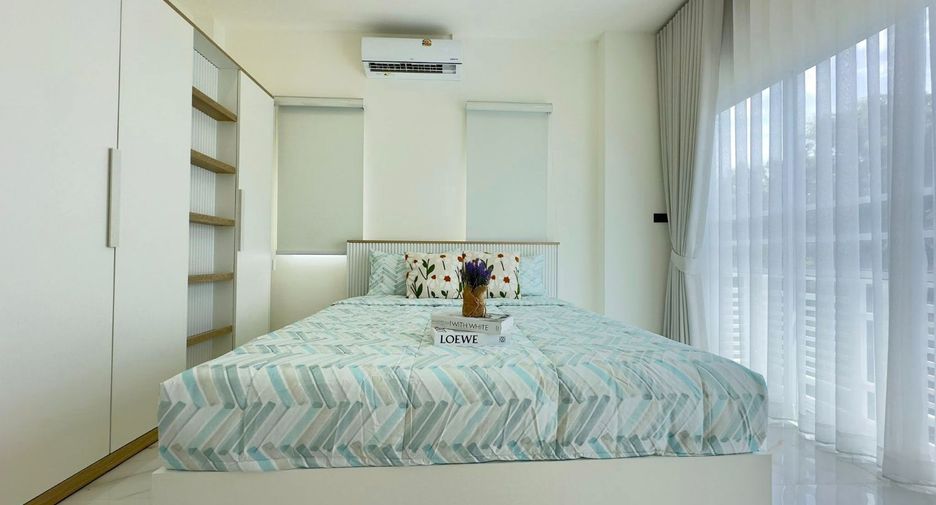 For sale 4 bedrooms house in Bang Lamung, Chonburi
