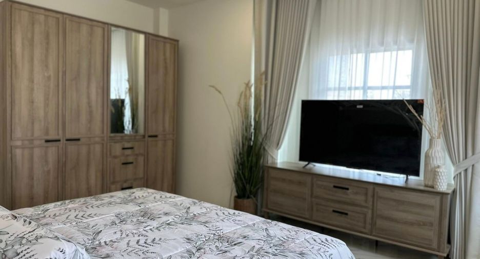 For sale 4 bedrooms house in Bang Lamung, Chonburi