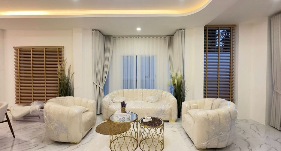 For sale 4 bedrooms house in Bang Lamung, Chonburi
