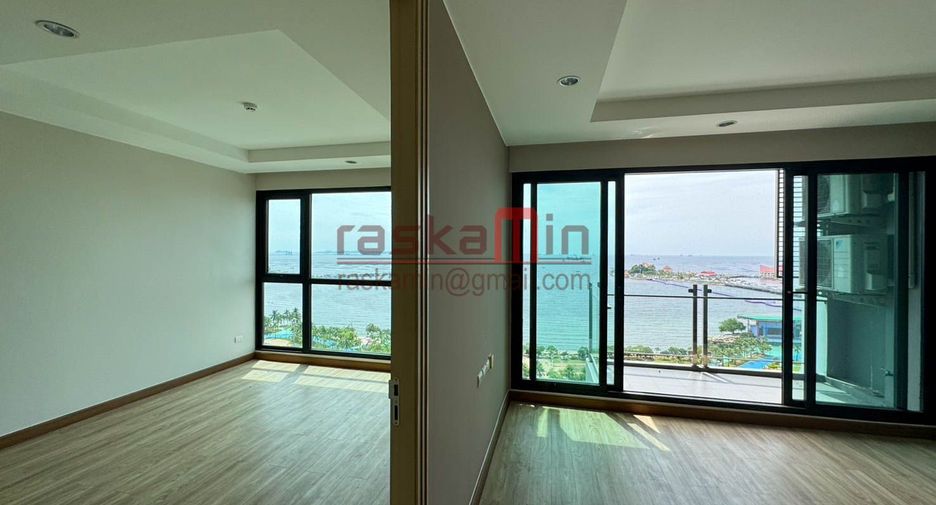 For sale 1 bed condo in Si Racha, Chonburi