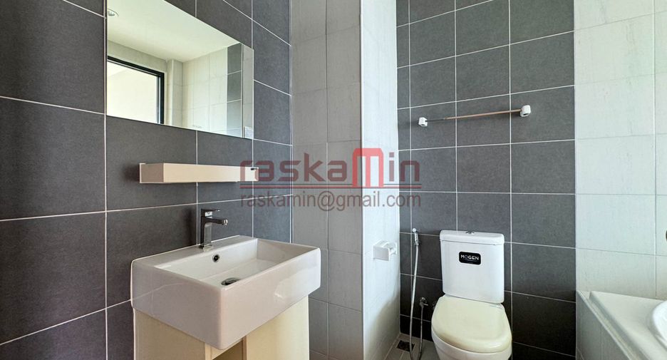 For sale 1 bed condo in Si Racha, Chonburi