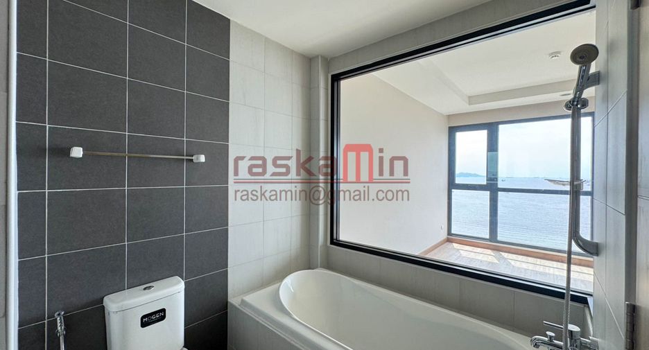 For sale 1 bed condo in Si Racha, Chonburi