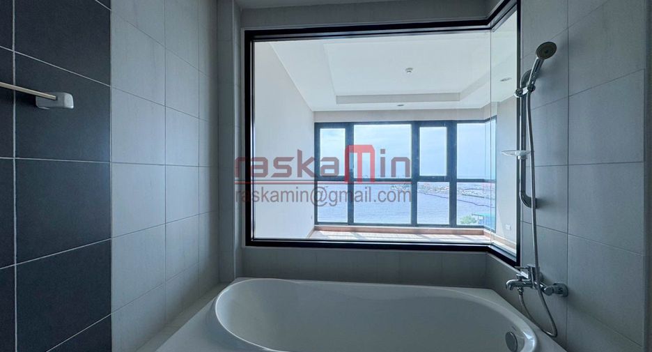 For sale 1 bed condo in Si Racha, Chonburi