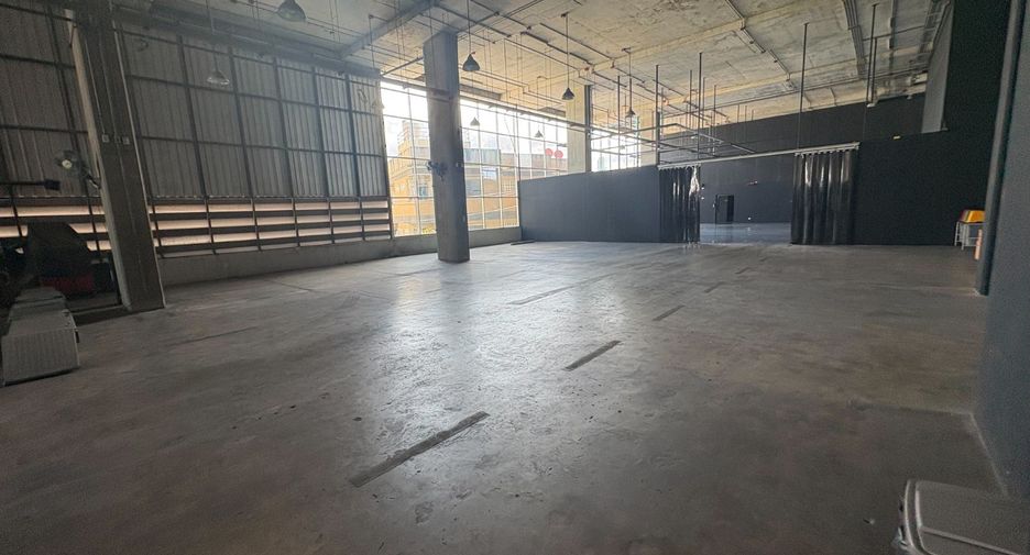 For rent office in Suan Luang, Bangkok