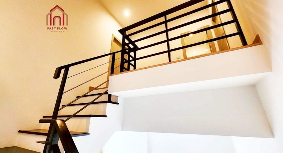 For sale 3 bedrooms townhouse in Lat Phrao, Bangkok