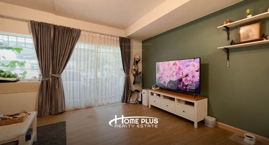 For sale 2 bedrooms townhouse in Lam Luk Ka, Pathum Thani