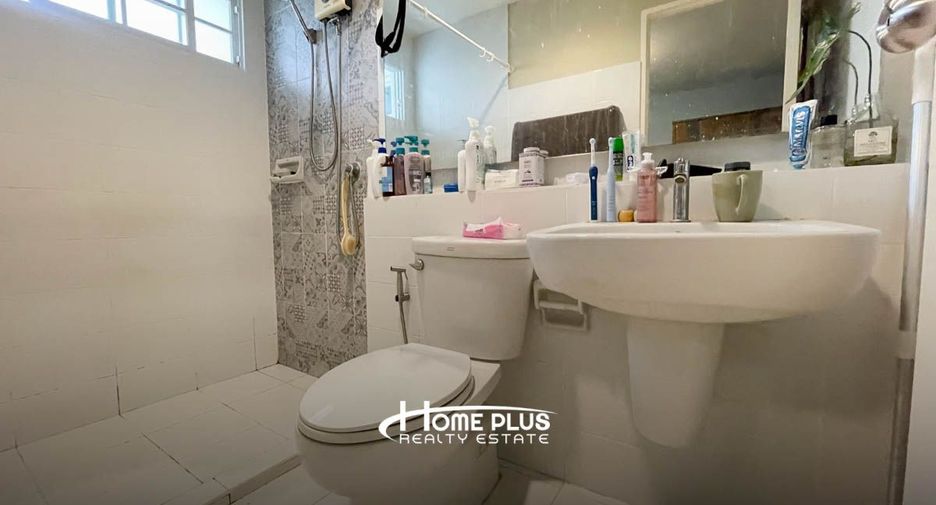For sale 2 bedrooms townhouse in Lam Luk Ka, Pathum Thani