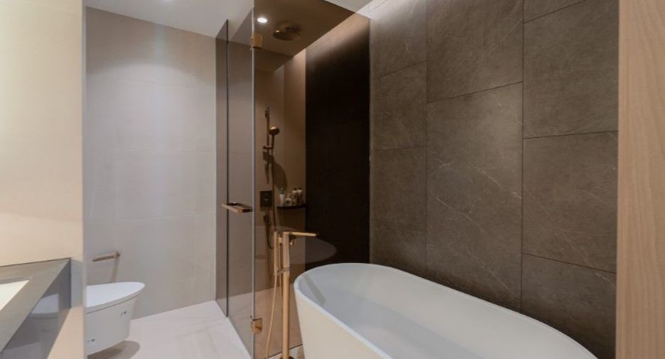 For sale 2 bedrooms condo in Khlong Toei, Bangkok