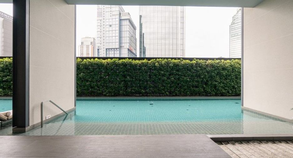 For sale 2 bedrooms condo in Khlong Toei, Bangkok