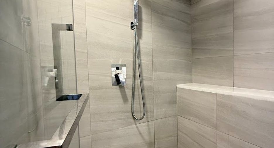 Аренда 2 спальни кондо в Банг Рак, Бангкок