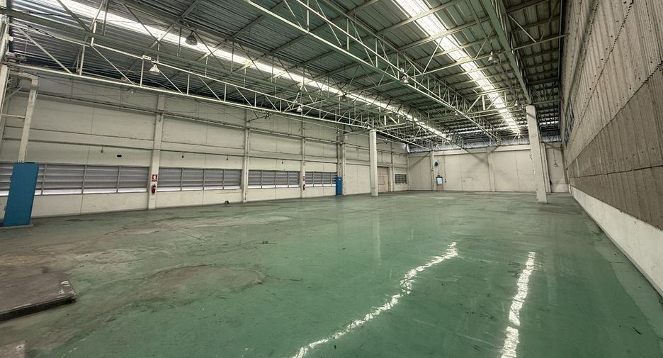 For sale warehouse in Mueang Chon Buri, Chonburi