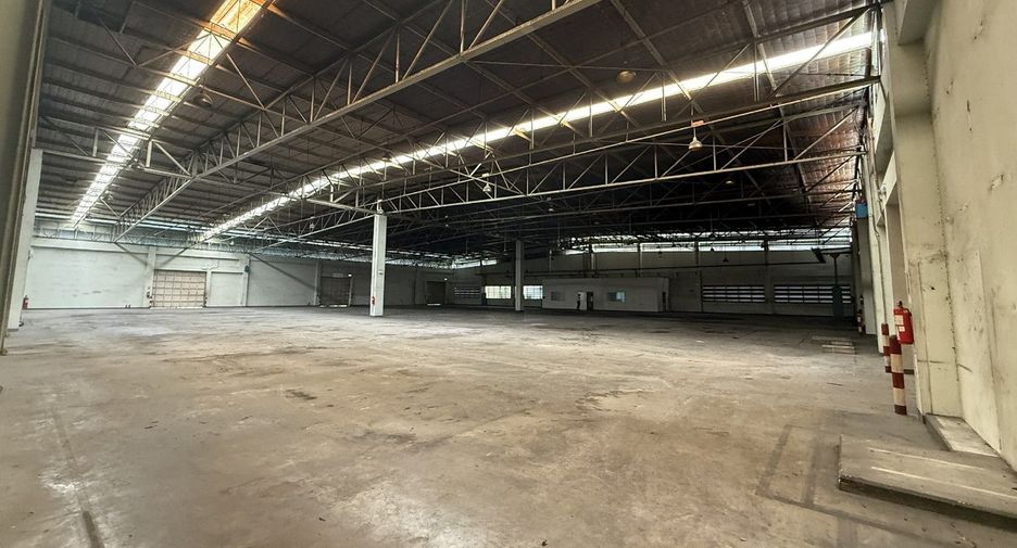 For sale warehouse in Mueang Chon Buri, Chonburi