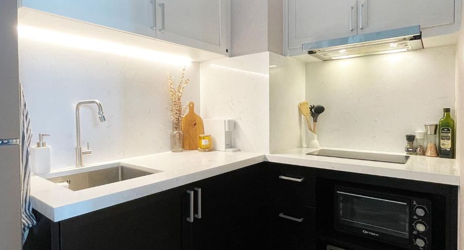 For sale 1 bed condo in Sathon, Bangkok