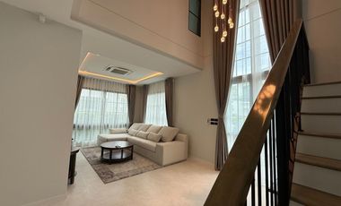 Аренда и продажа 4 спальни таунхаус в Bang Phli, Самутпракан