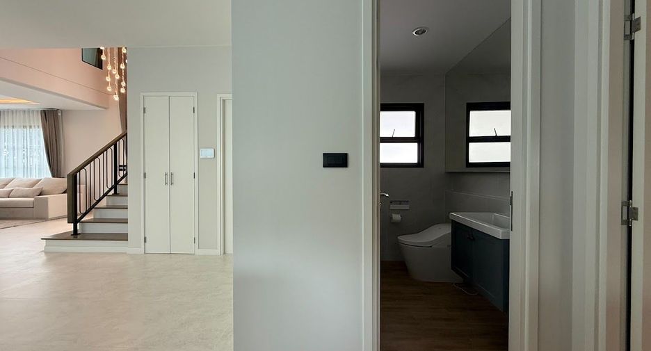 Reihenhaus zur Miete und zum Kauf mit 4 Zimmer in Bang Phli, Samut Prakan