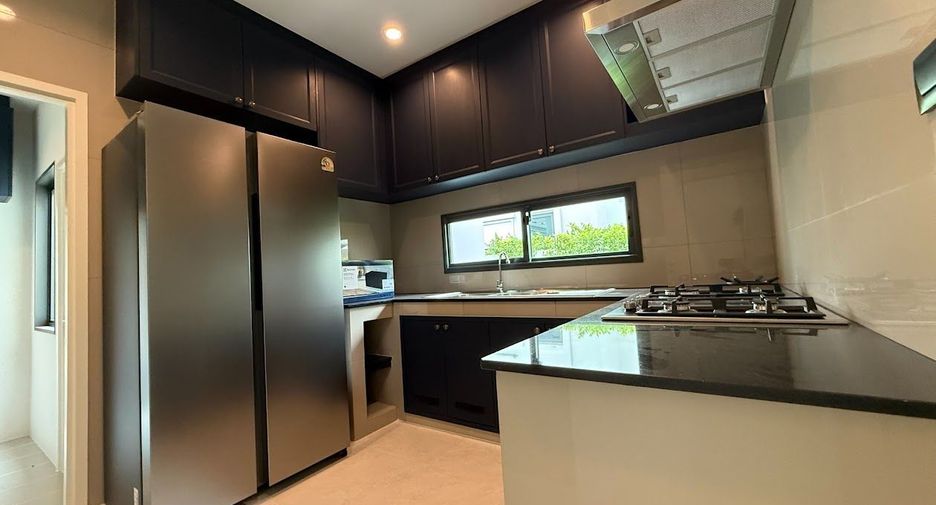 Reihenhaus zur Miete und zum Kauf mit 4 Zimmer in Bang Phli, Samut Prakan