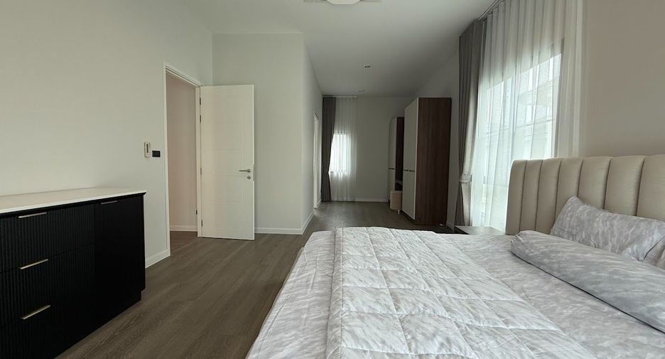Reihenhaus zur Miete und zum Kauf mit 4 Zimmer in Bang Phli, Samut Prakan