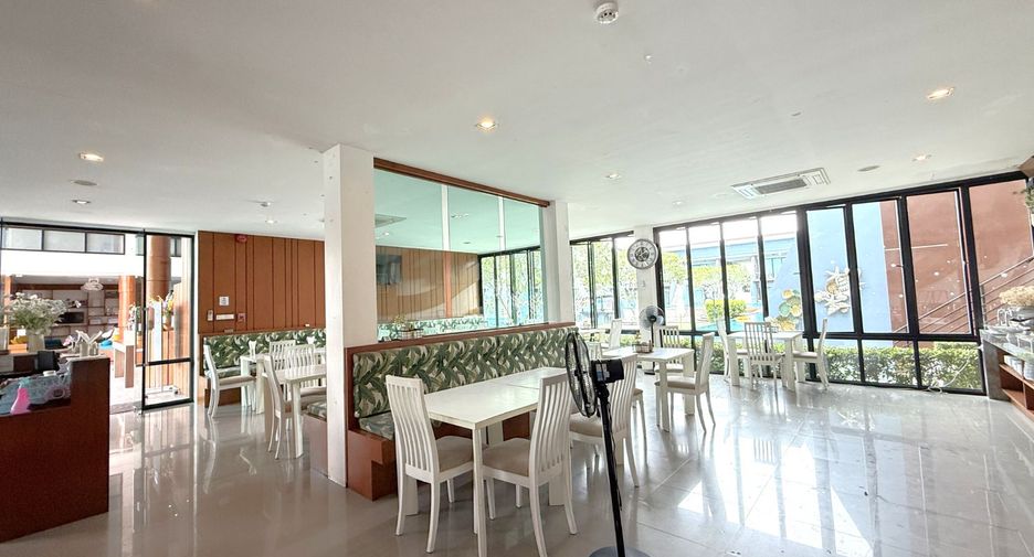 For sale 52 bedrooms retail Space in Mueang Krabi, Krabi