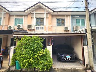 For sale 3 bedrooms townhouse in Sai Mai, Bangkok