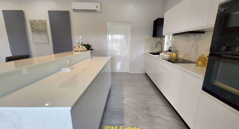For sale 3 bedrooms house in Hua Hin, Prachuap Khiri Khan
