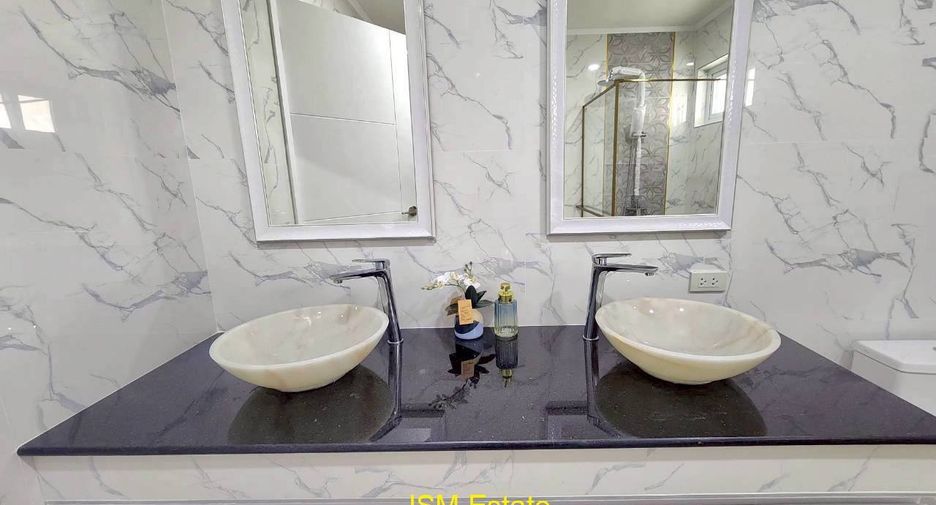 For sale 3 bedrooms house in Hua Hin, Prachuap Khiri Khan