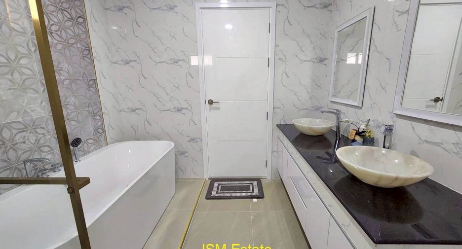 For sale 3 bedrooms house in Hua Hin, Prachuap Khiri Khan