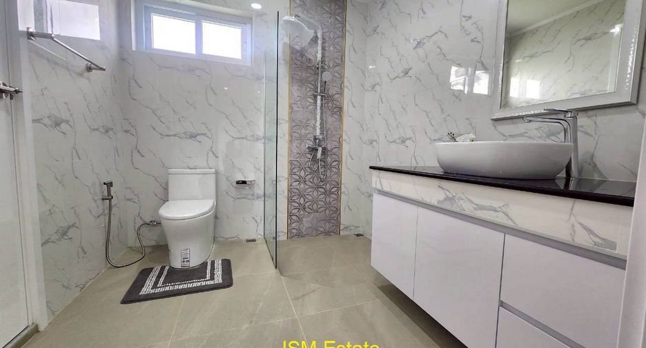 For sale 3 bedrooms house in Hua Hin, Prachuap Khiri Khan