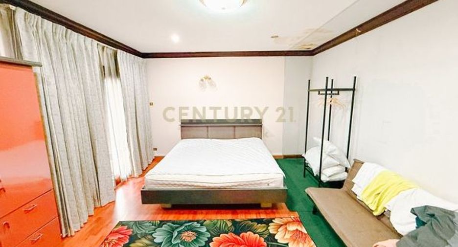Reihenhaus zum Kauf mit 3 Zimmer in Phaya Thai, Bangkok
