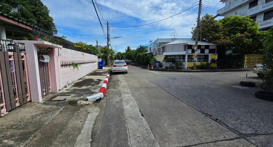 出售 土地 在 Pak Kret, Nonthaburi