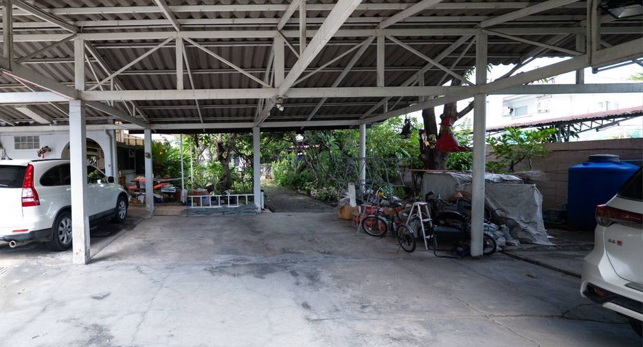 出售 土地 在 Pak Kret, Nonthaburi