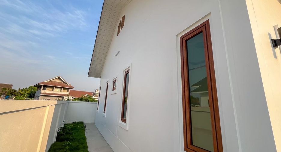 For sale 3 bedrooms house in Hang Dong, Chiang Mai