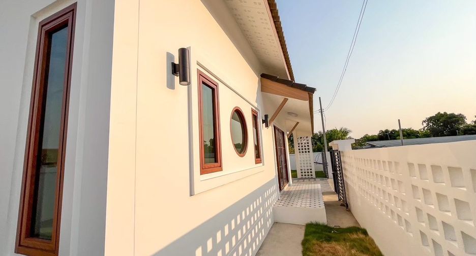 For sale 3 bedrooms house in Hang Dong, Chiang Mai