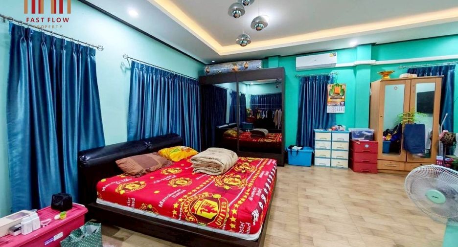 For sale 4 bedrooms house in Sai Noi, Nonthaburi