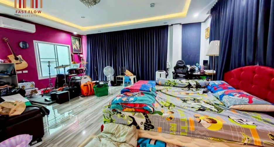For sale 4 bedrooms house in Sai Noi, Nonthaburi