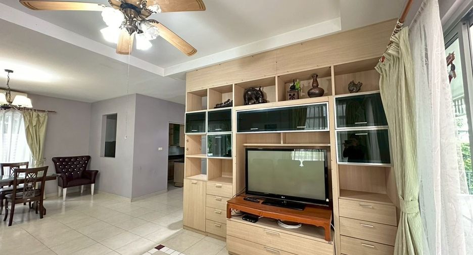 For rent 4 ベッドルーム house in Bang Sao Thong, Samut Prakan