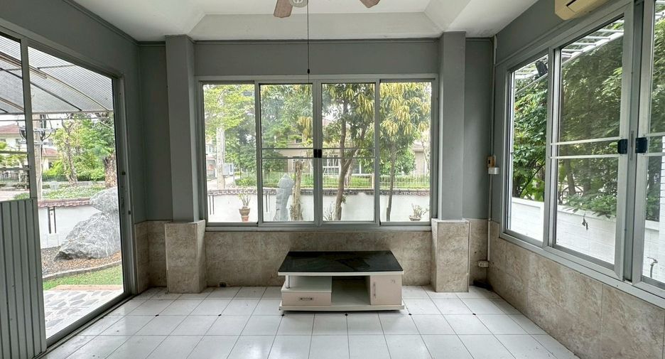 For rent 4 ベッドルーム house in Bang Sao Thong, Samut Prakan