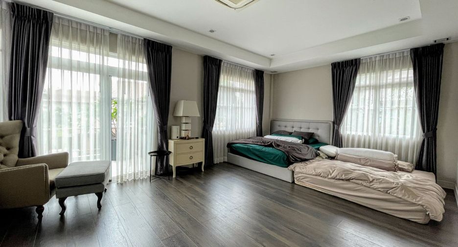 Casa en alquiler de 4 habitaciones en Bang Phli, Samut Prakan