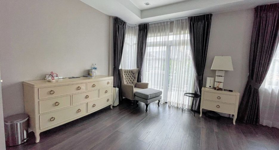 Casa en alquiler de 4 habitaciones en Bang Phli, Samut Prakan