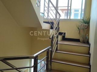 For sale 4 bedrooms townhouse in Phaya Thai, Bangkok