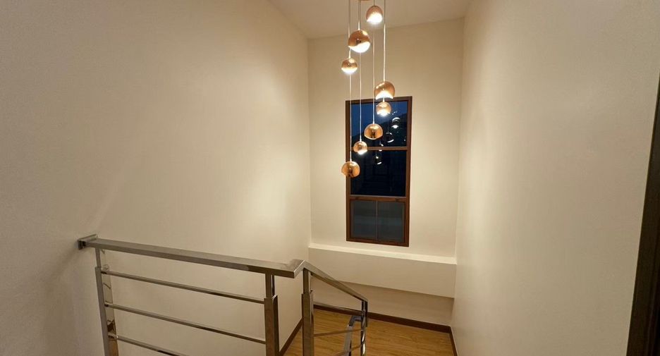 For sale 4 bedrooms house in Hang Dong, Chiang Mai