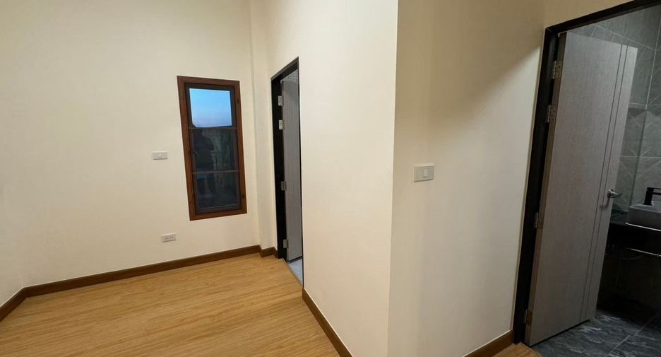 For sale 4 bedrooms house in Hang Dong, Chiang Mai