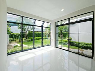 For sale 5 bedrooms house in Bang Phli, Samut Prakan